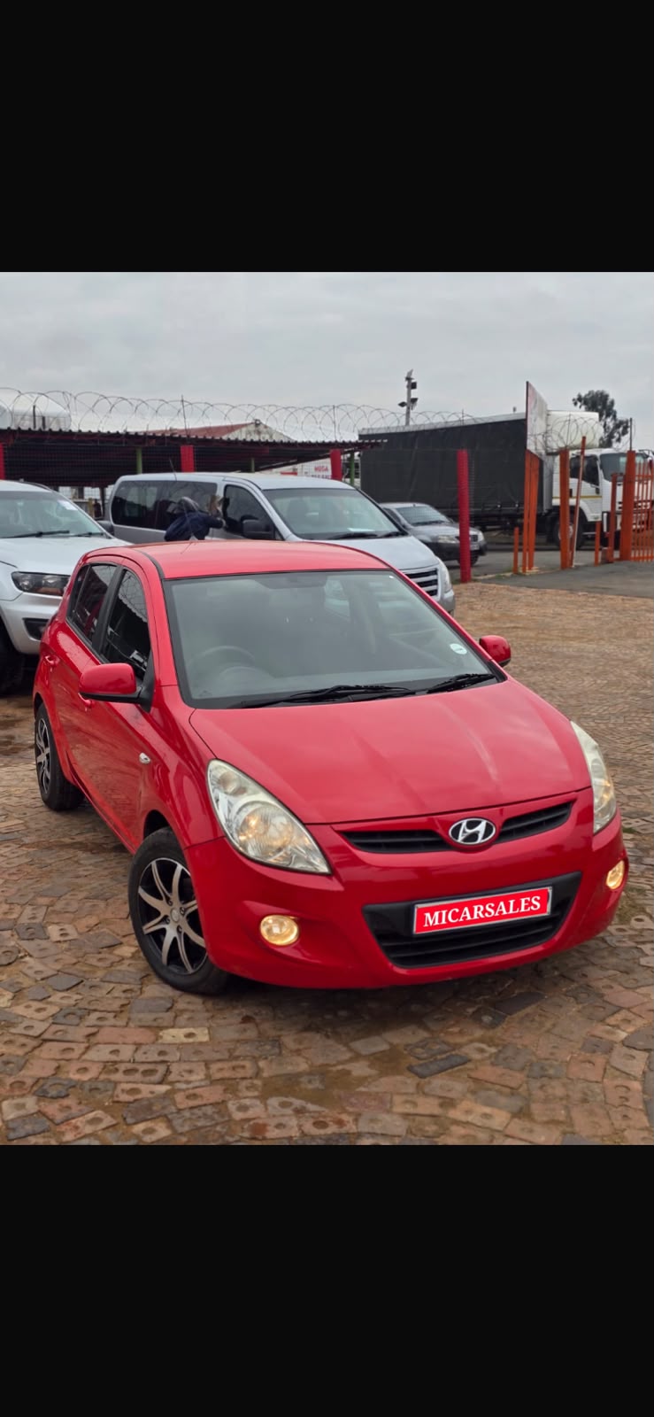 i20
